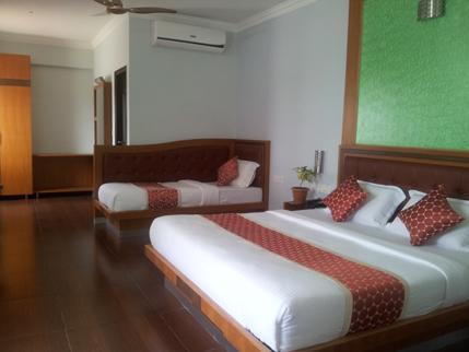 Akshaya Palace Inn Májszúr Kültér fotó