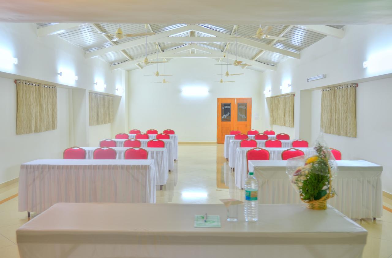 Akshaya Palace Inn Májszúr Kültér fotó