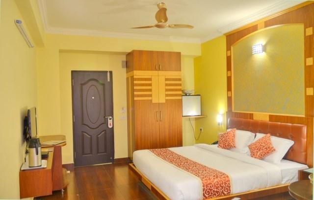 Akshaya Palace Inn Májszúr Kültér fotó