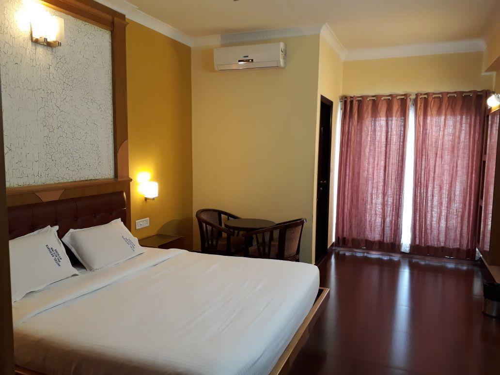 Akshaya Palace Inn Májszúr Kültér fotó