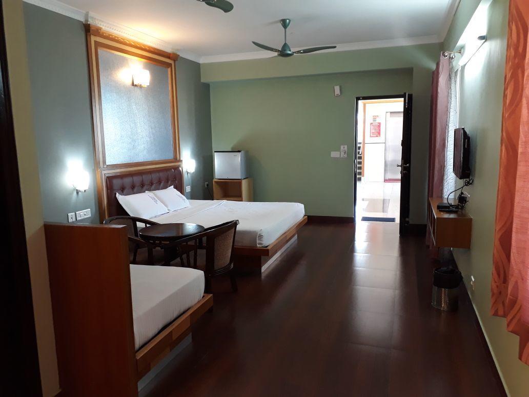 Akshaya Palace Inn Májszúr Kültér fotó